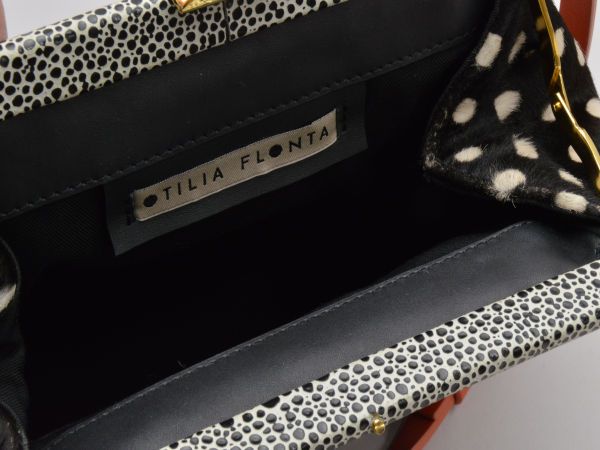 オティリアフロンタ OTILIA FLONTA ドット ハラコレザー がま口 