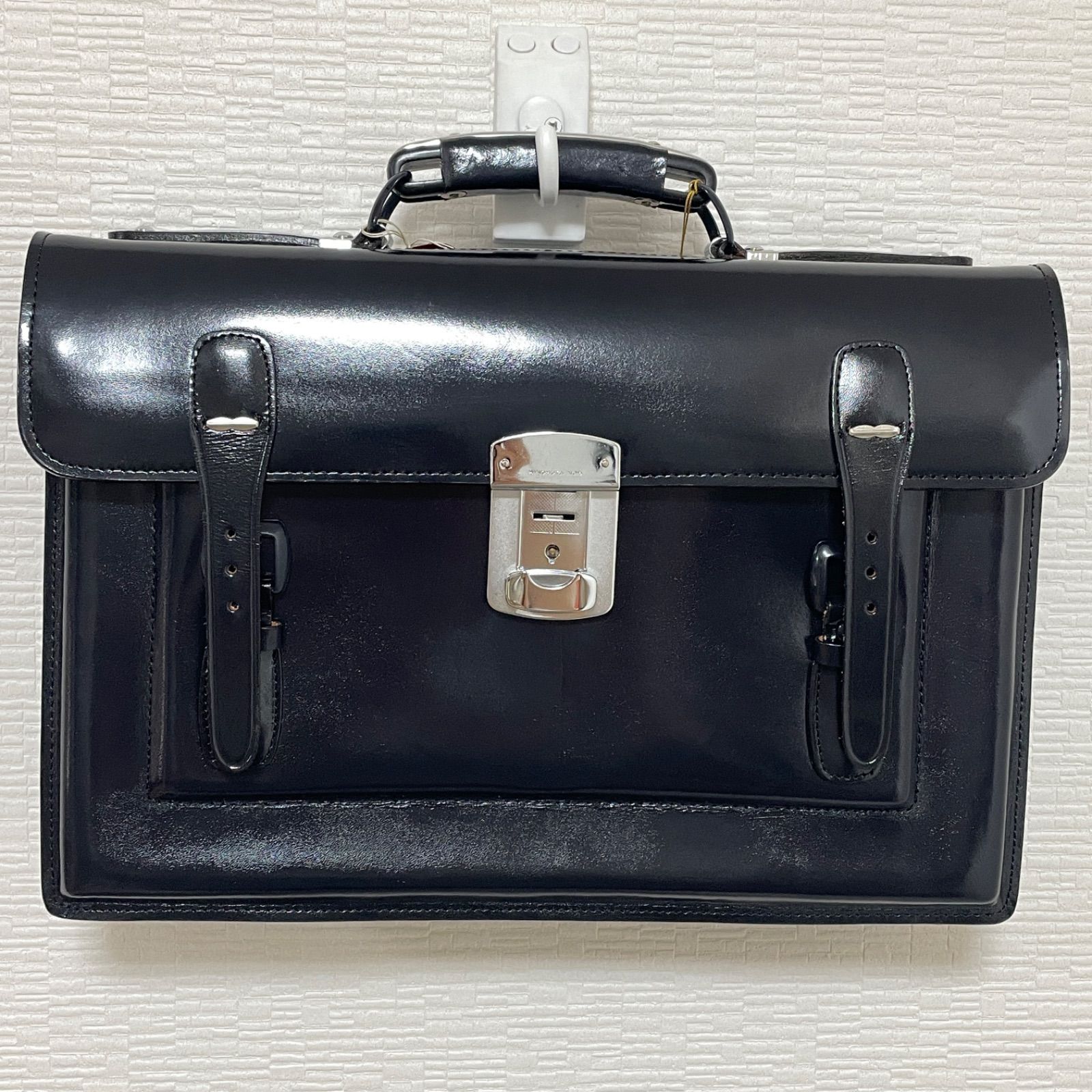 ︎本革 牛革 学生鞄 レトロ 黒 ブラック カバン