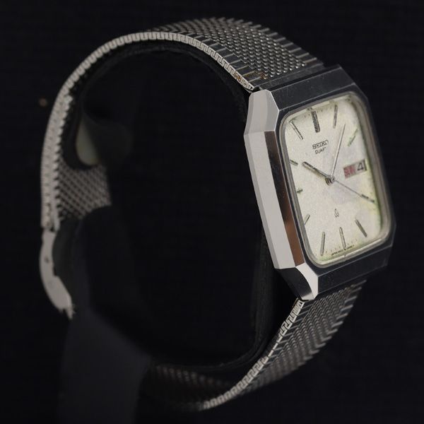 【ジャンク品】SEIKO 5933-5080 Vintage Seiko Seagull 5933-5080 Watch 1982 Hard Titanium