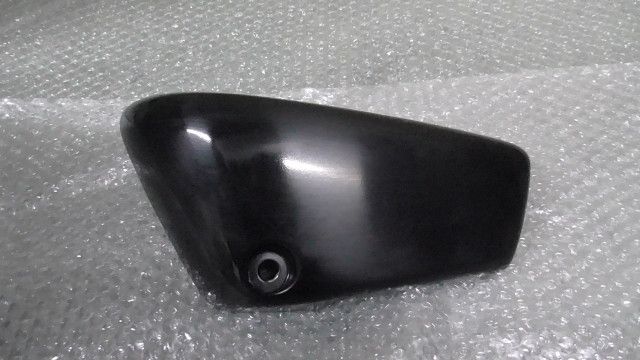 マグナ50　AC13-1000xxx　の　サイドカバー　左 爪折れ:#1737684231