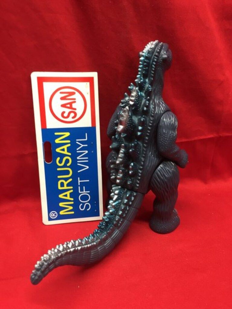 良質  マルサン 逆襲版ゴジラ 灰色成型/銀 - メルカリ 特撮
