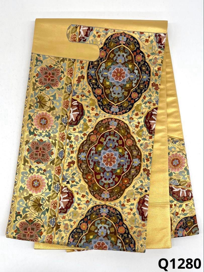 袋帯 正絹 相良刺繍 銀駒刺繍 華唐草文 金 お太鼓柄 袋帯 正絹 相良刺繍 銀駒刺繍 華唐草文 金 お太鼓柄 着物・浴衣袋帯