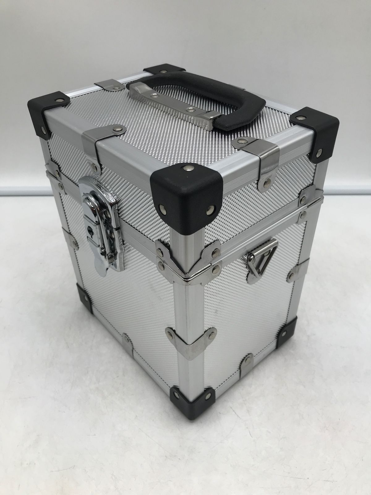 LTC テクノ販売 レーザー墨出し器 LST-YB37 ITSQI9ELS0FS エコツール豊田インター店 M02