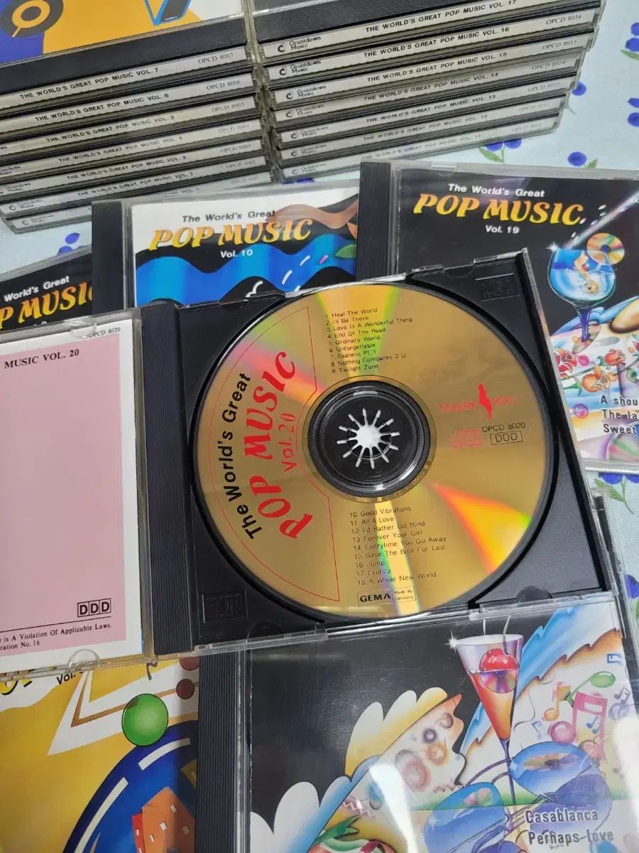 世界 有名な ポップ CD 20 腸 セット