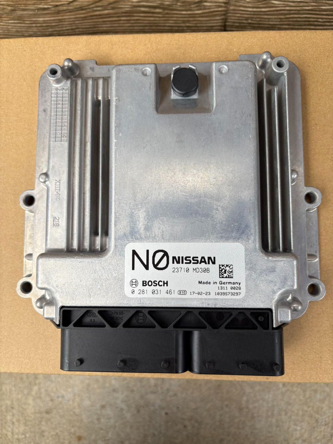 日産アトラス エンジンコンピューター 23710MD30B