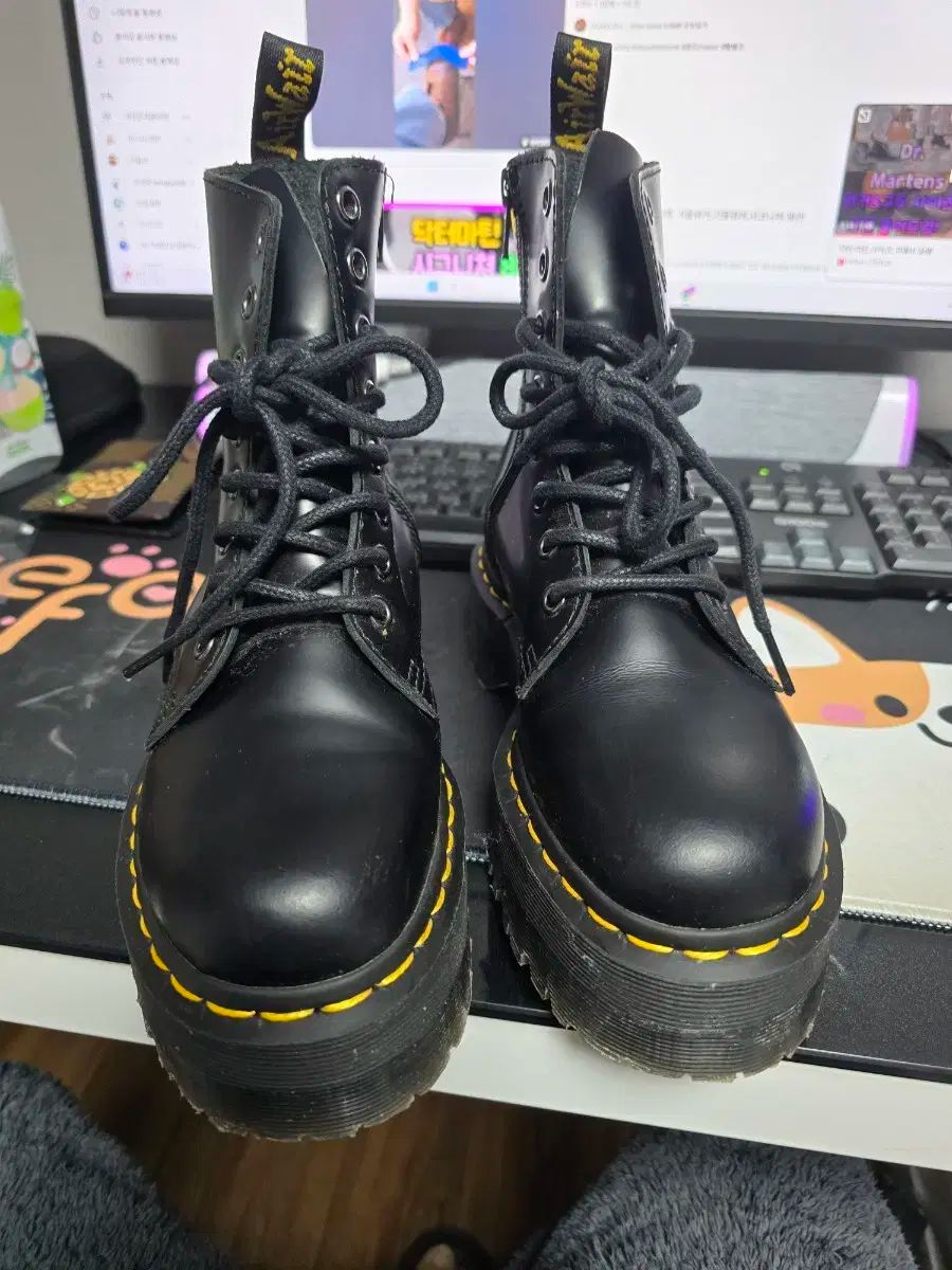 MARTENS ドクターマーチン