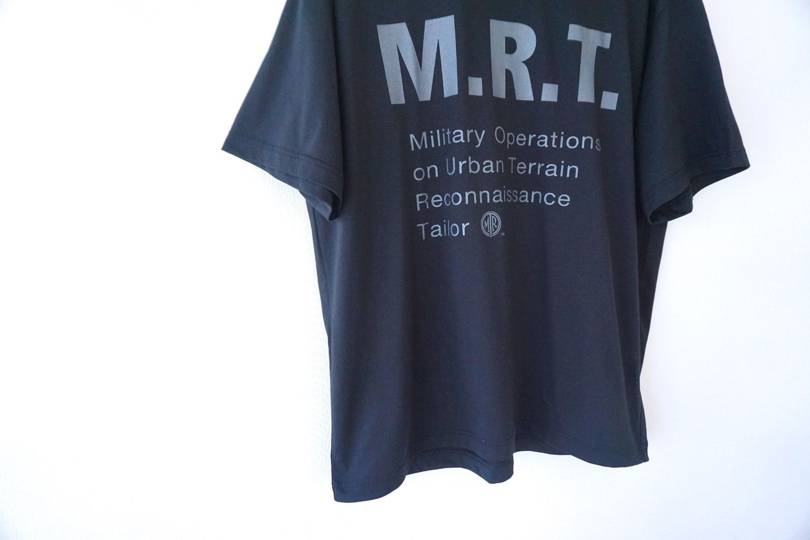 MOUT RECON TAILOR マウトリーコンテーラー M.R.T. LOGO T-SHIRTS