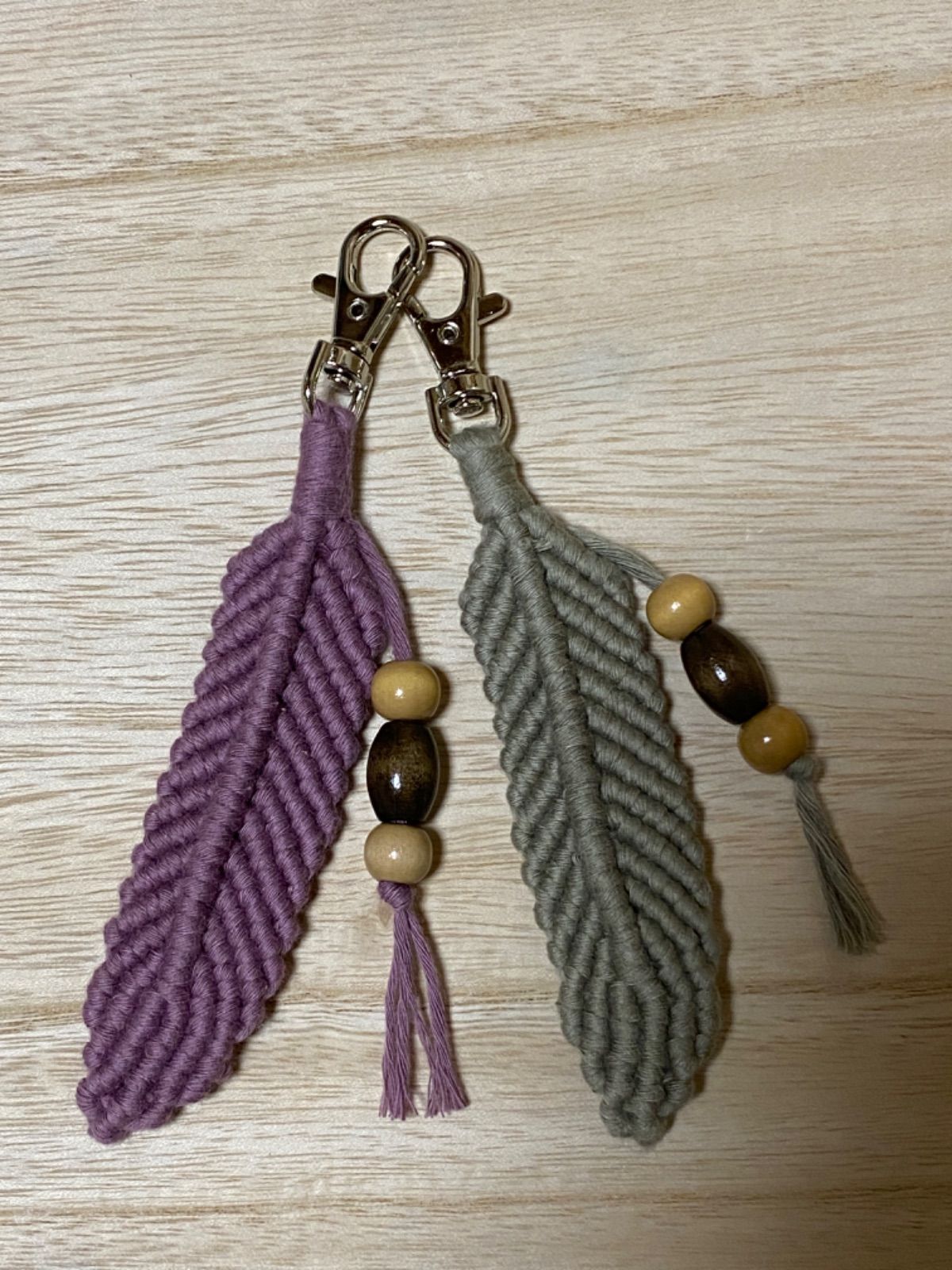 マクラメフェザーキーホルダー