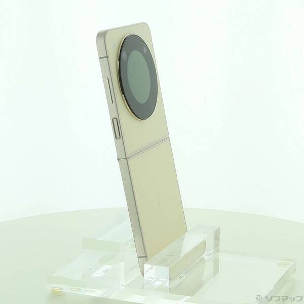 Libero Flip A304ZT ゴールド（中古美品）Android ZTE Libero Flip A304ZT Gold 6+128GB 50MP 6.9