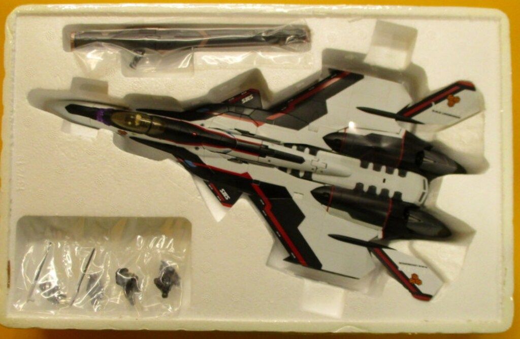 バンダイ DX超合金 マクロス30銀河を繋ぐ歌声 YF-30 クロノス GE66