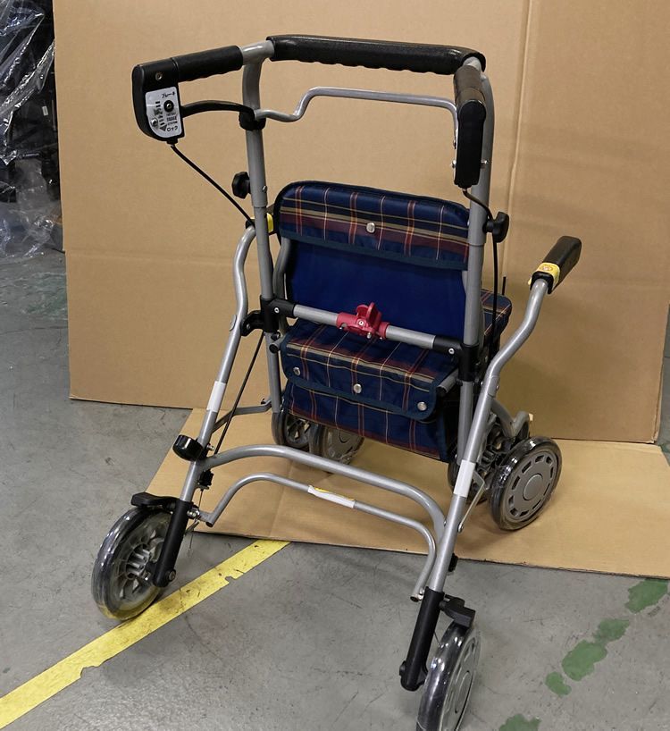 未使用のシンフォニーラクーン。島製作所 楽天市場】歩行車 介護 歩行器 シンフォニー ラクーン シルバー
