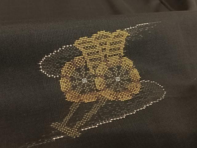 平和屋着物○本場大島紬 純泥染 手織り 地空 9マルキ 花車文 証紙付き  