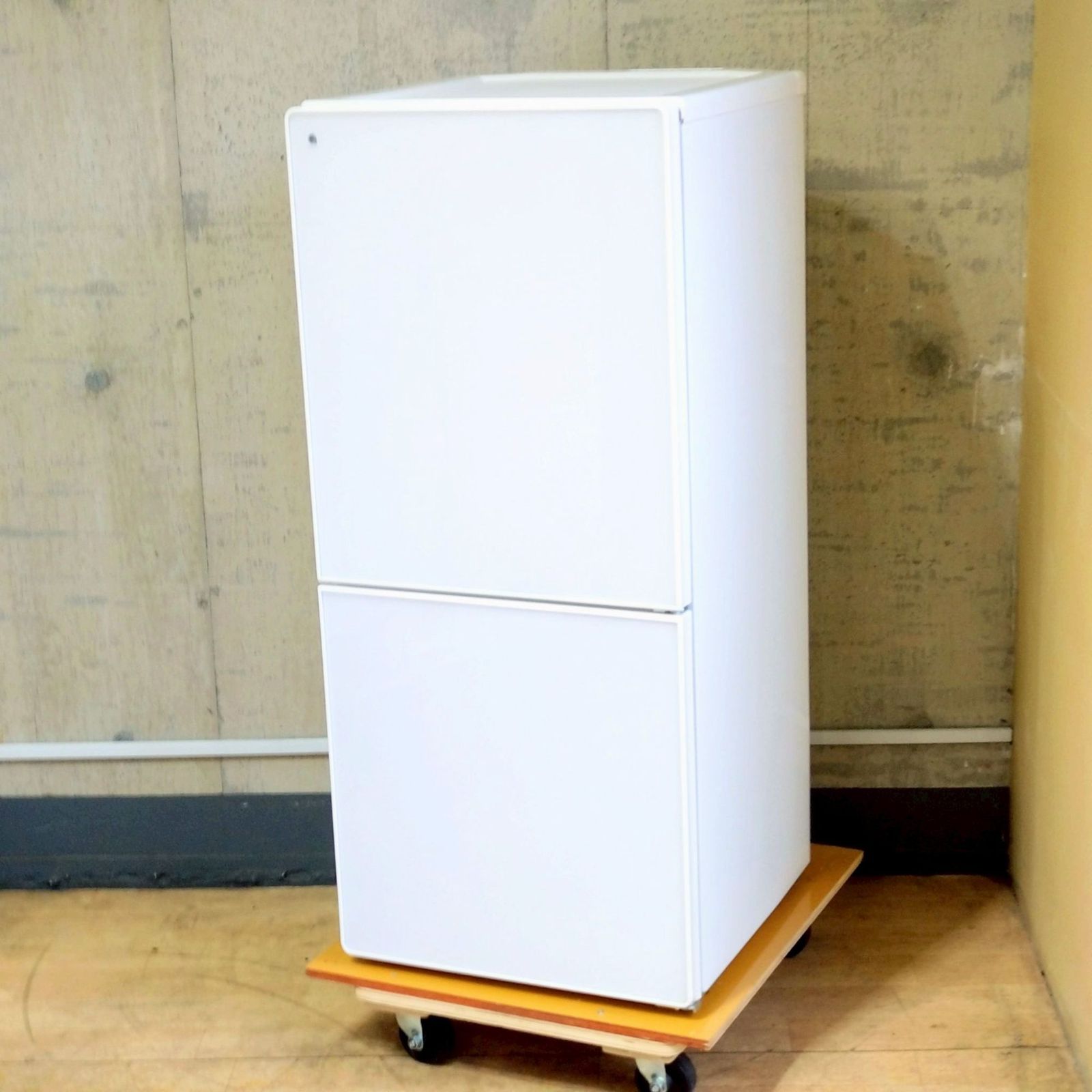 関東一円送料無料】ユーイング 2ドア冷凍冷蔵庫 UR-FG110J 110L