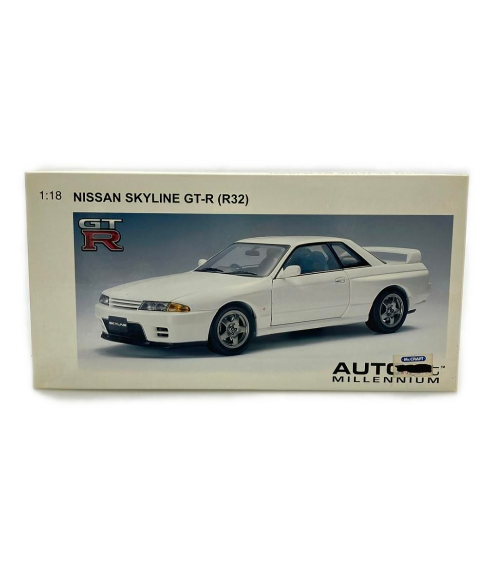 ミニカー SKYLINE GT-R R32 クリスタルホワイト 1|18 オートアート