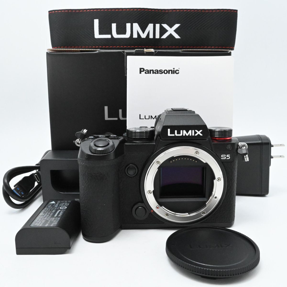 パナソニック Panasonic フルサイズ ミラーレス一眼カメラ ルミックス S5 ボディ ブラック DC-S5-K