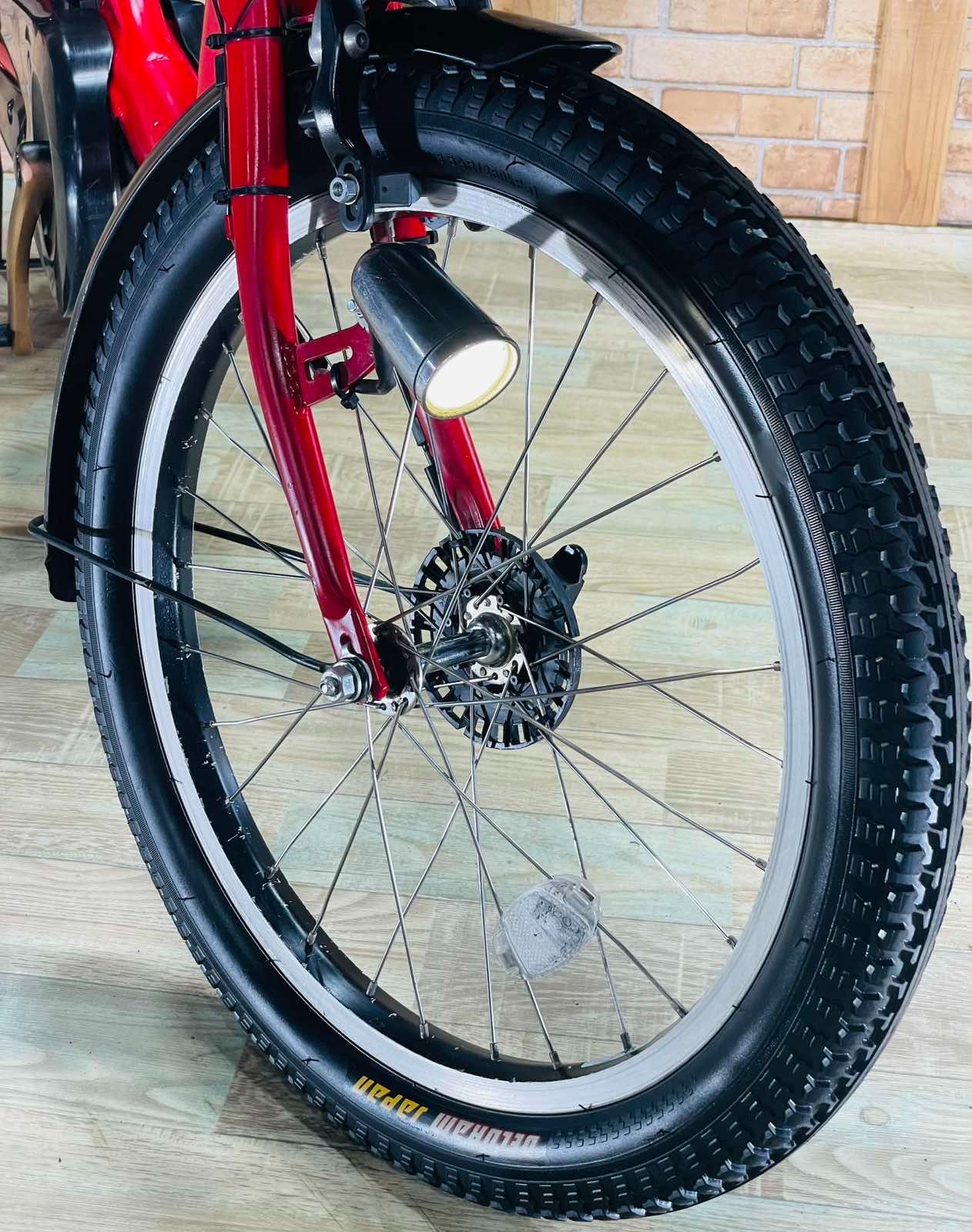 【100%本物保証】 超 大人気モデル レッド系 即 ヤマハ パスキス 電動アシスト自転車 8.7AHバッテリー 子供乗せ 20インチ 完成車 PAS kiss H2543