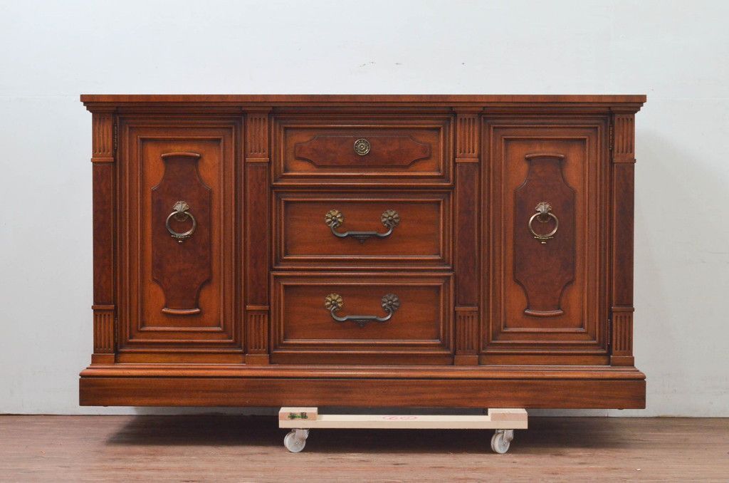 専用　ドレクセル フランチェスカ　チェスト　サイドボード　花台　定価90万 専用 ドレクセル フランチェスカ チェスト サイドボード 花台 定価90万