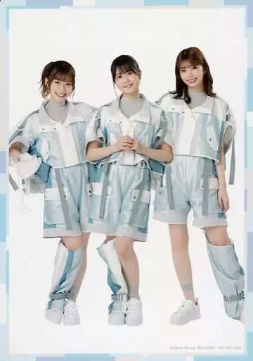 中古】生写真(乃木坂46) 高本彩花・東村芽依・丹生明里/CD「月と