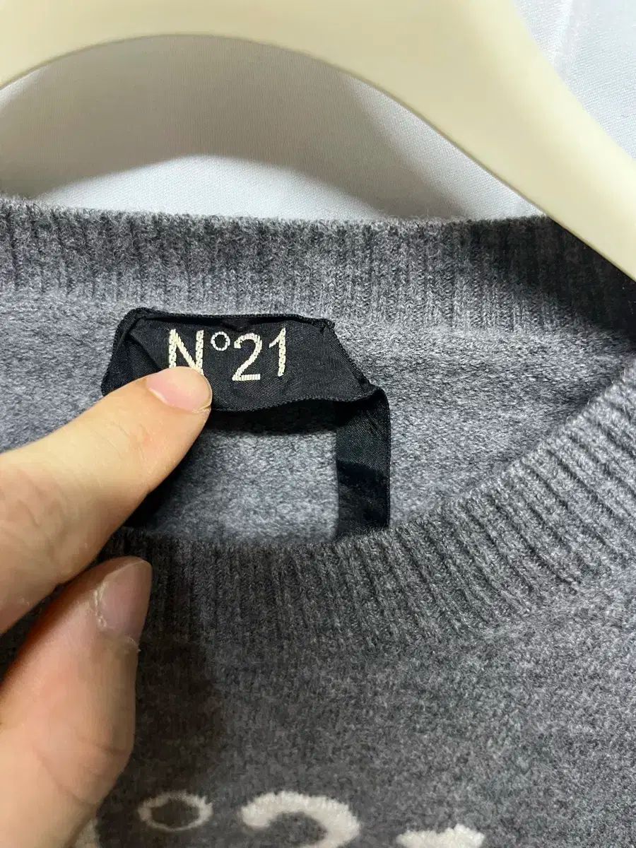 N21
