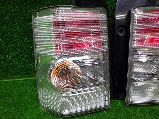 ムーブ コンテ カスタム L575S L585S テールランプ テールライト 左右セット ダイハツ純正  REIZ(ライツ)「全2色」「流星バージョン」L575S&frasl;L585S