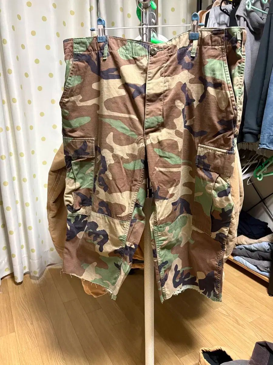 ウッドランド カットオフ パンツ large