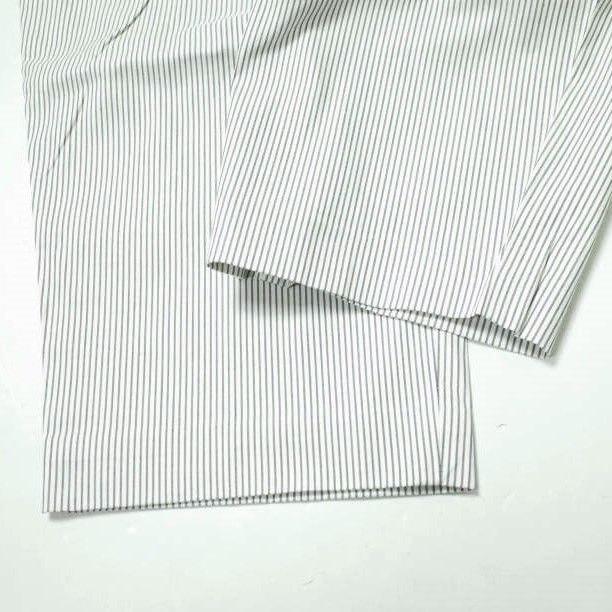 6プリーツストライプパンツ