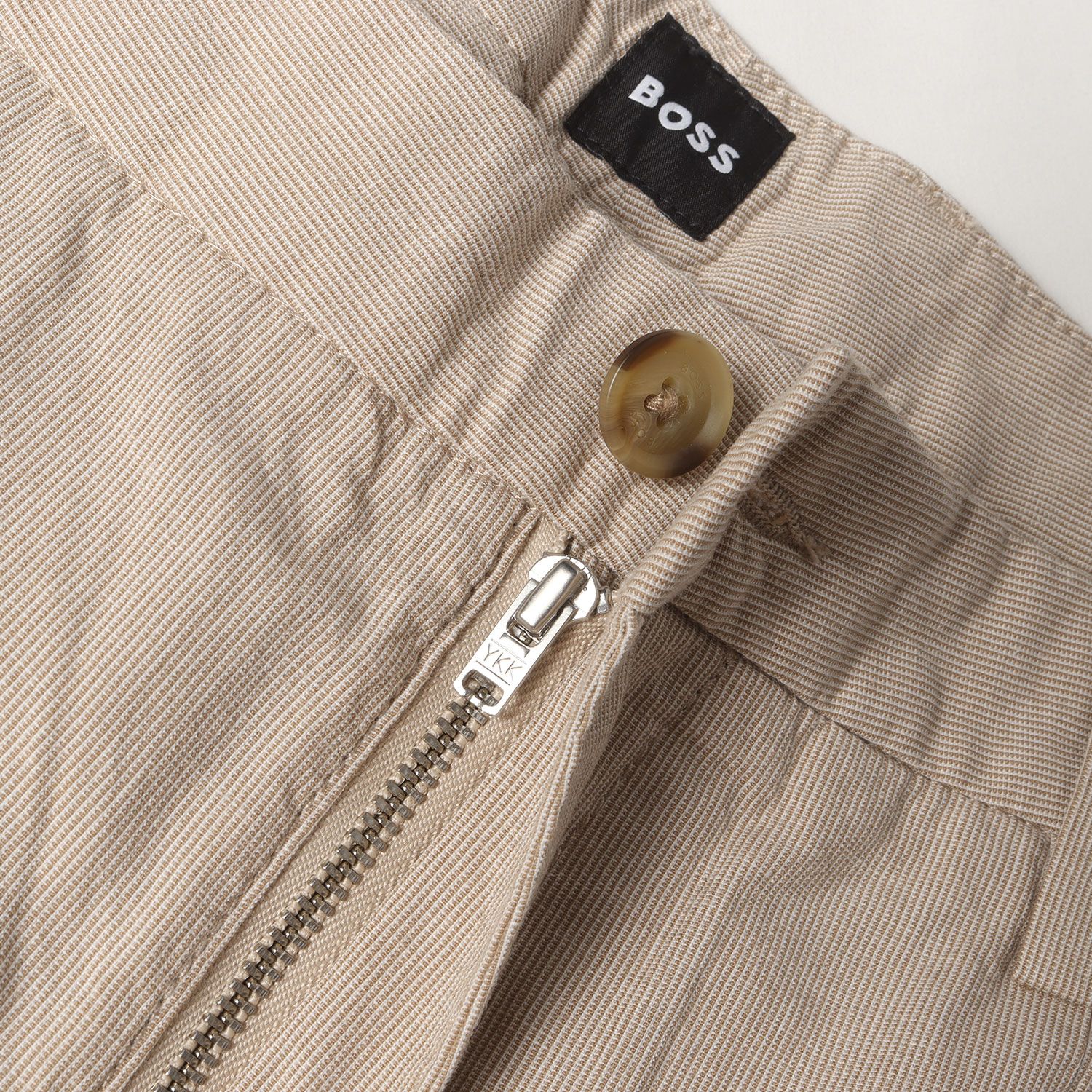 HUGO BOSS ベージュ チノパン 46サイズ 新品】HUGO BOSS ヒューゴボス パンツ サイズ:46 / 現行モデル