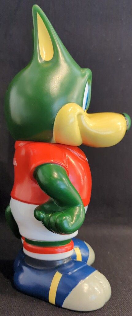 さいしん カウンターサイズ貯金箱 浦和レッズ レディア 300mm - メルカリ