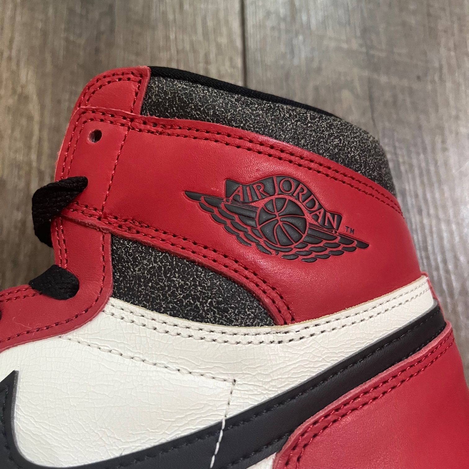 国内正規 NIKE AIR JORDAN 1 RETRO HIGH OG CHICAGO LOST & FOUND VARSITY RED ナイキ エアジョーダン  1 ハイ シカゴ ロストファウンド スニーカー DZ5485-612 30cm 54172A - メルカリ