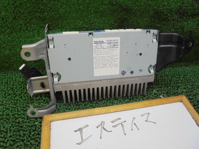 AHR20W エスティマハイブリッド純正オーディオアンプ 86280-28240 エスティマ AHR20 純正 オーディオアンプ 86280-2840 送料無料