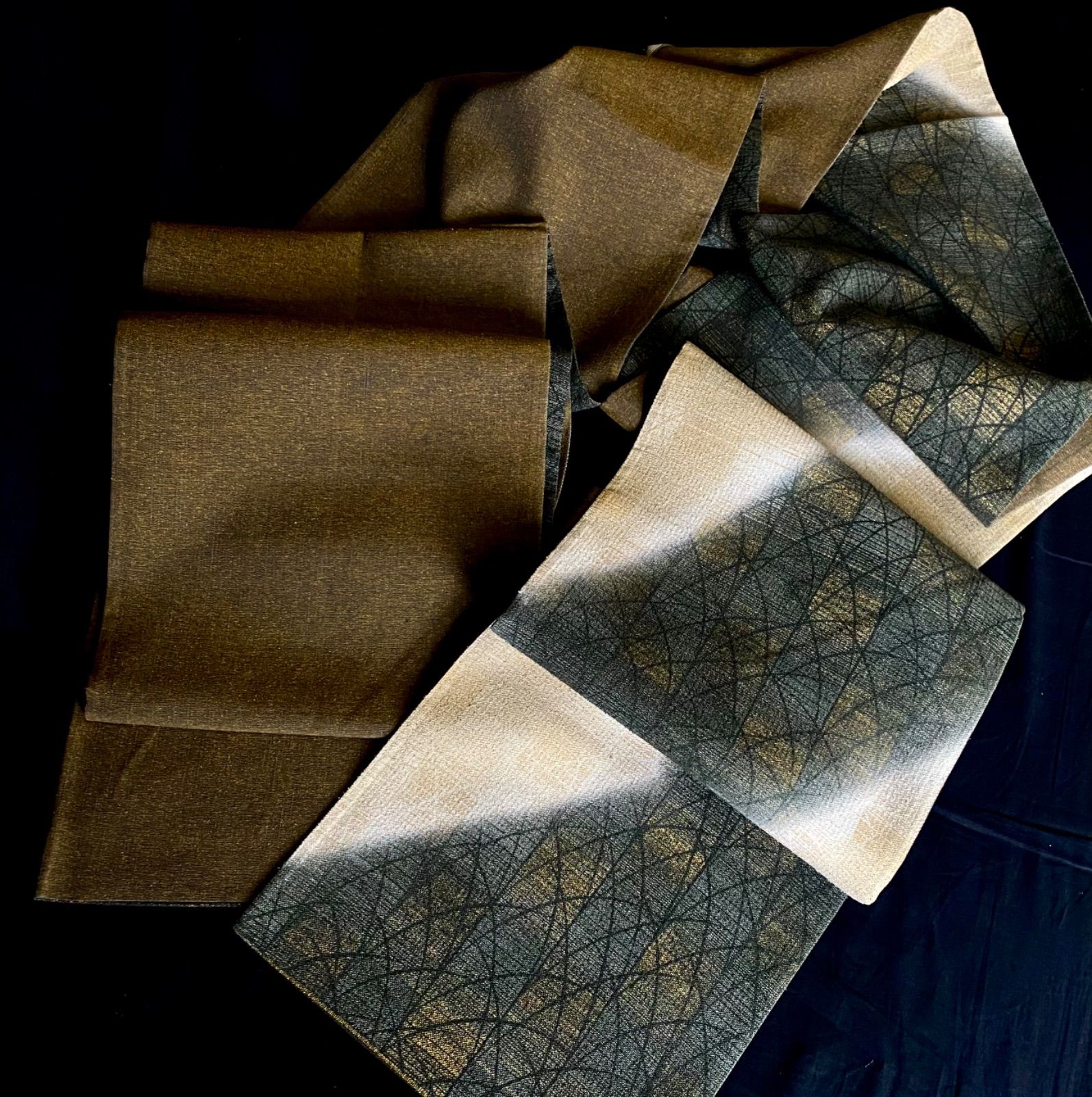 芝草の紬の洒落袋帯〉裏表 アイボリー 深緑 全通 柔らかい トール  