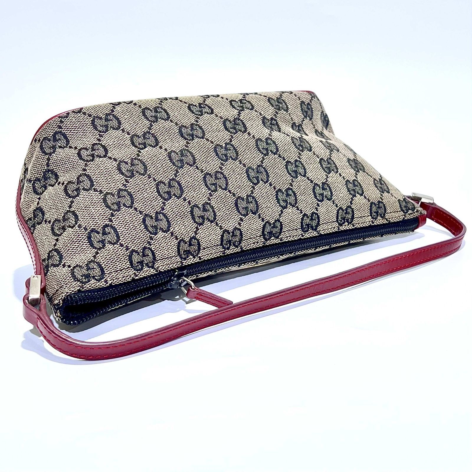GUCCI グッチ アクセサリーポーチ ショルダーバック 03911032123 GG 