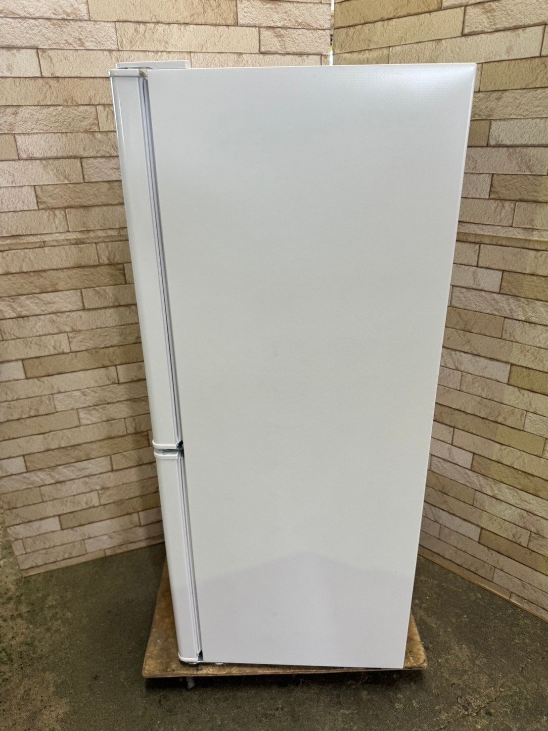 美品 高年式】大阪送料無料☆3か月保障付き☆冷蔵庫☆2023年☆ヤマゼン  