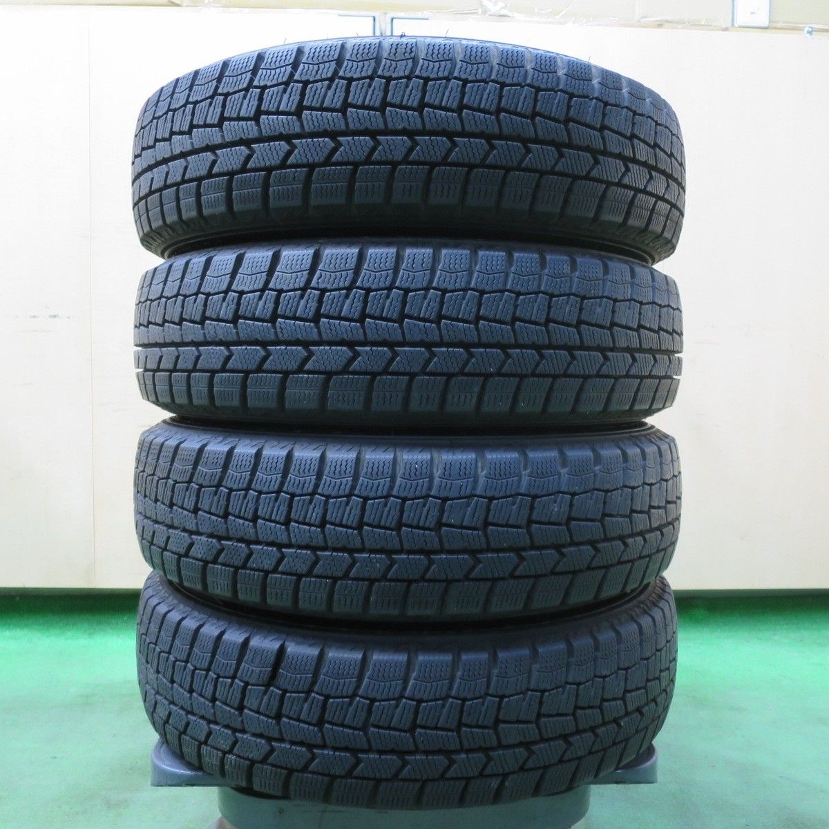 バリ溝155/65R14Goodyear DUNLOP2023 2022年 4本 バリ溝！9.5分☆スタッドレス 155/65R14 ダンロップ ウインター