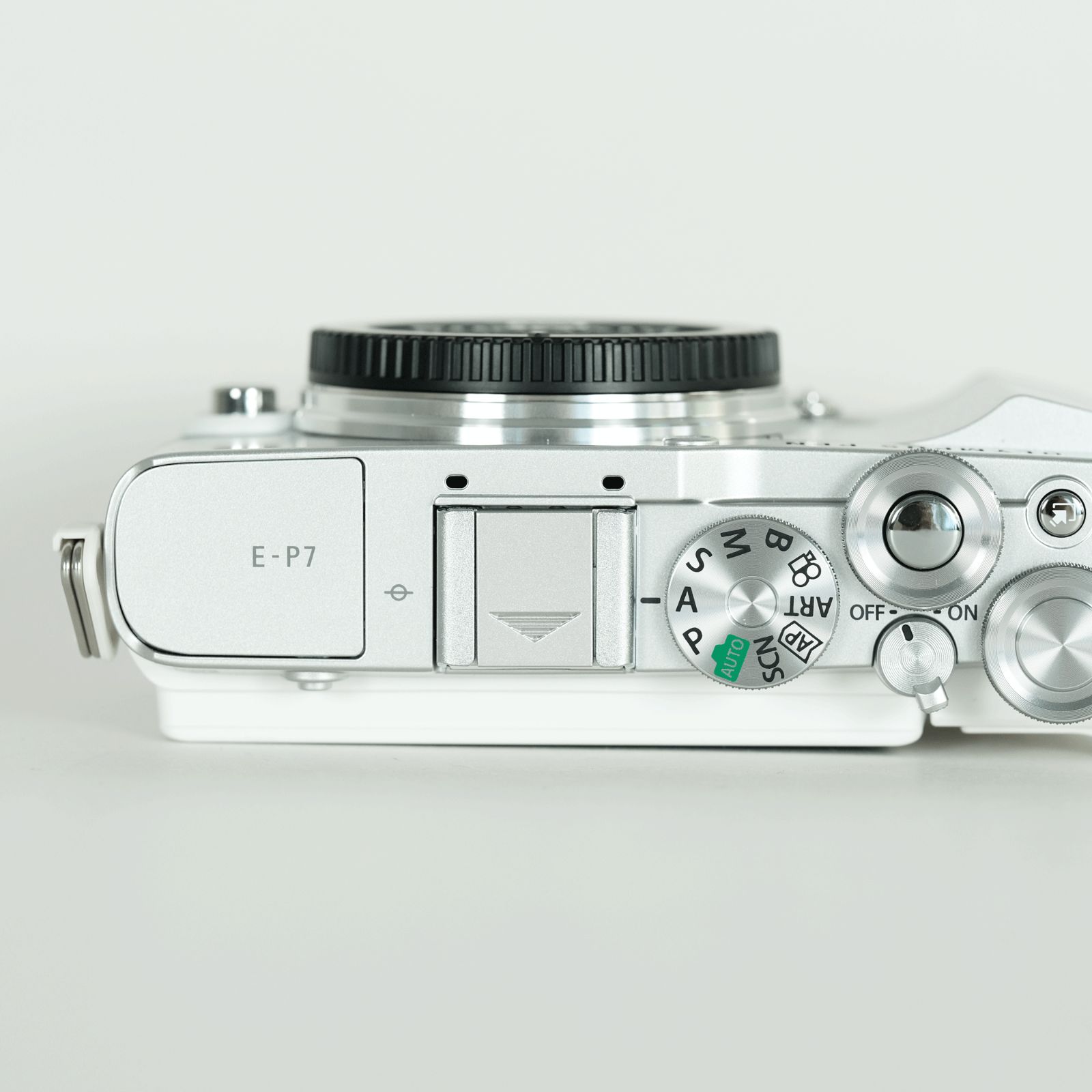 OLYMPUS