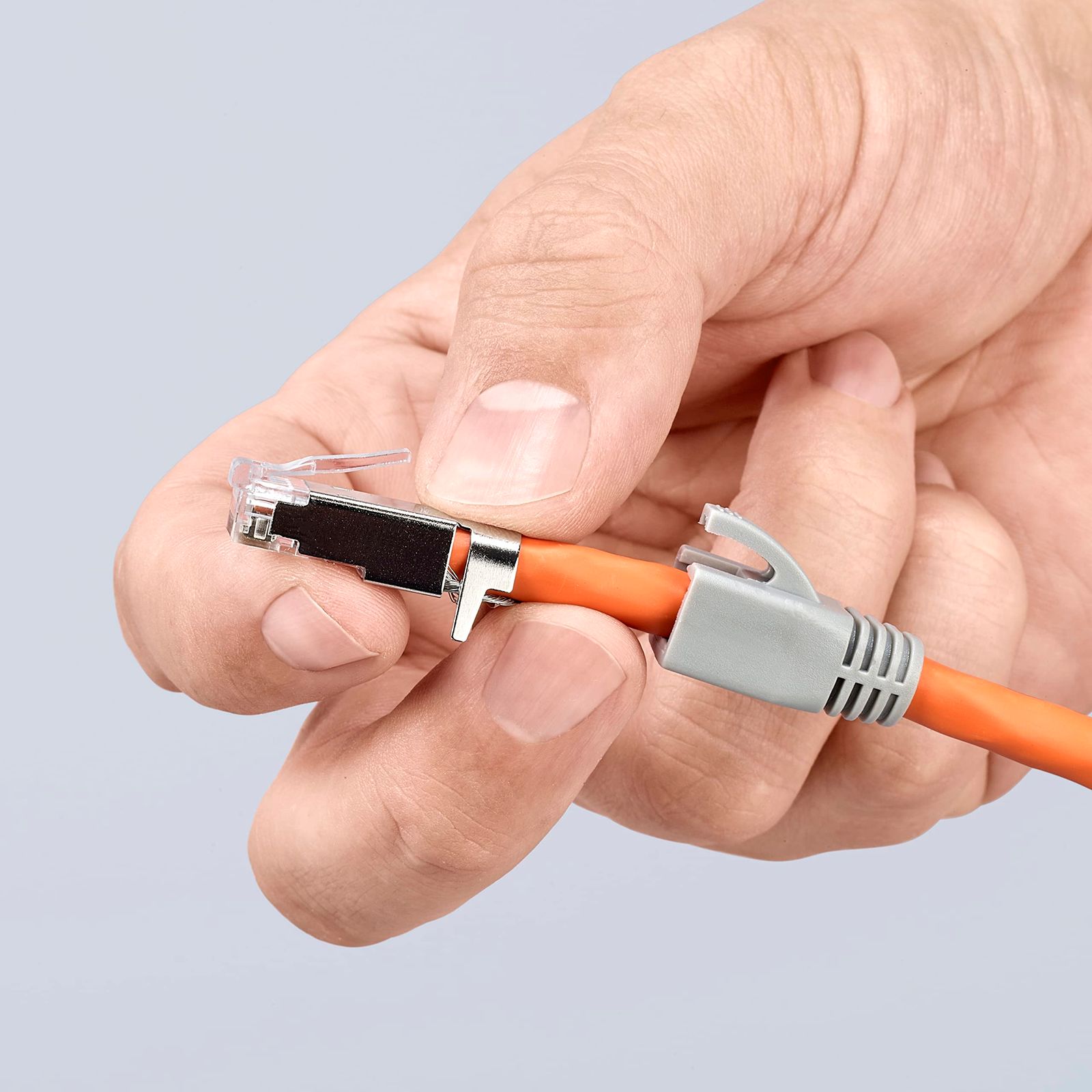 丸ケーブルストリップ 一般的なRJ45プラグの圧着が
