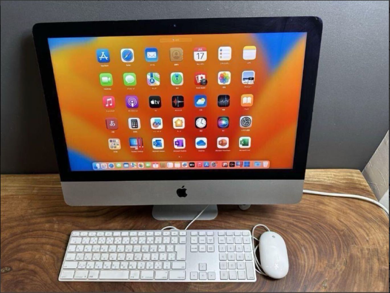 ついに4K対応の21.5インチiMacが登場、マウス・キーボード