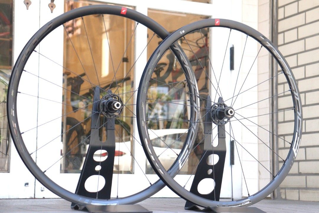 フルクラム　クリンチャーホイール スプロケット付き フルクラム クリンチャーホイール スプロケット付き フルクラム：新