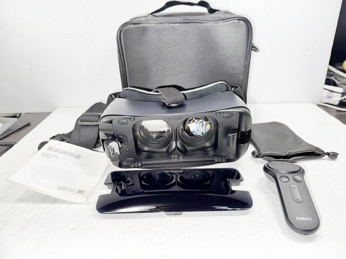 HY】【中古】【美品】サムスン SAMSUNG Galaxy Gear VR with