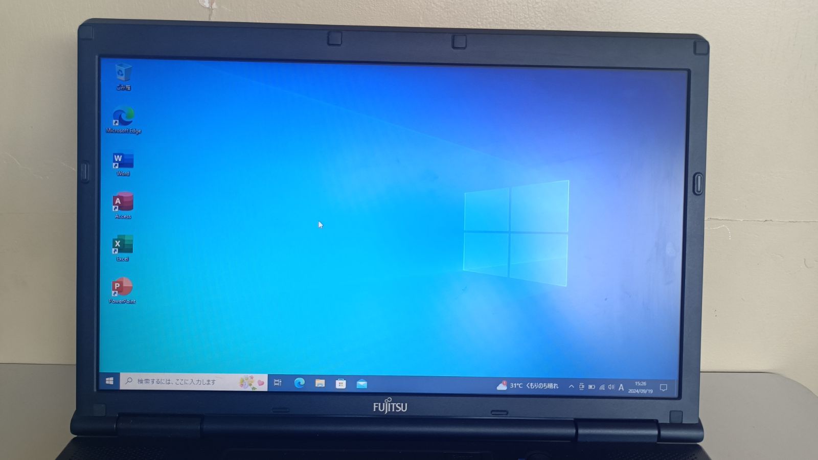 ノートパソコンFUJITSU Core i5 2.6GHz SSD office - メルカリ