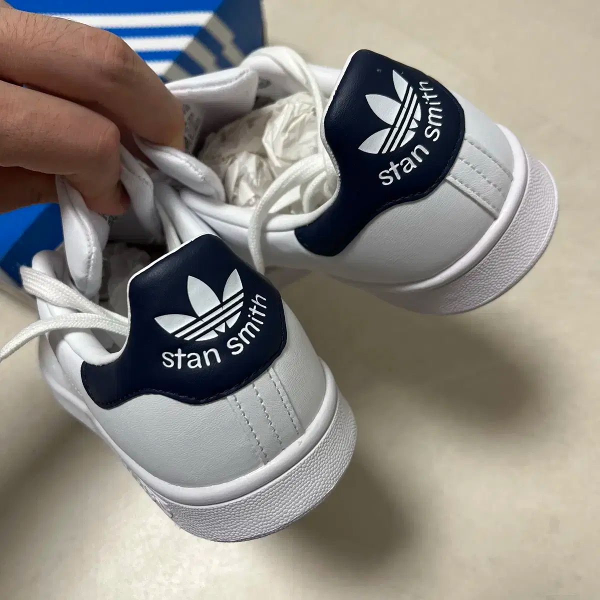 アディダス スタンスミス クラウド ホワイト カレッジエイト ネイビー