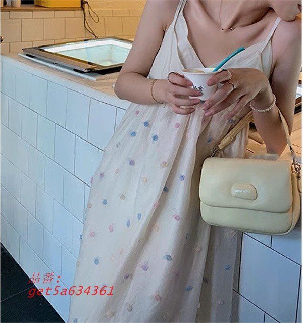 ストラップ付き