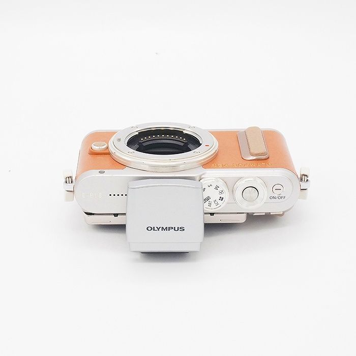 中古】(オリンパス) OLYMPUS E-PL8 ブラウン ※ボディ・バッテリーノミ  