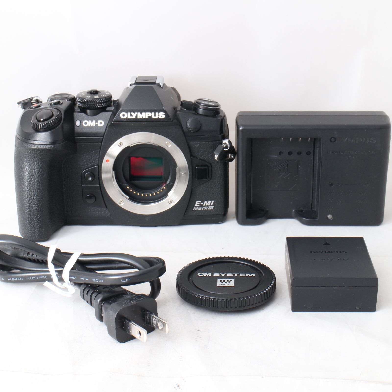 ☆良品・ショット数25872☆ OLYMPUS ミラーレス一眼カメラ OM-D E-M1 