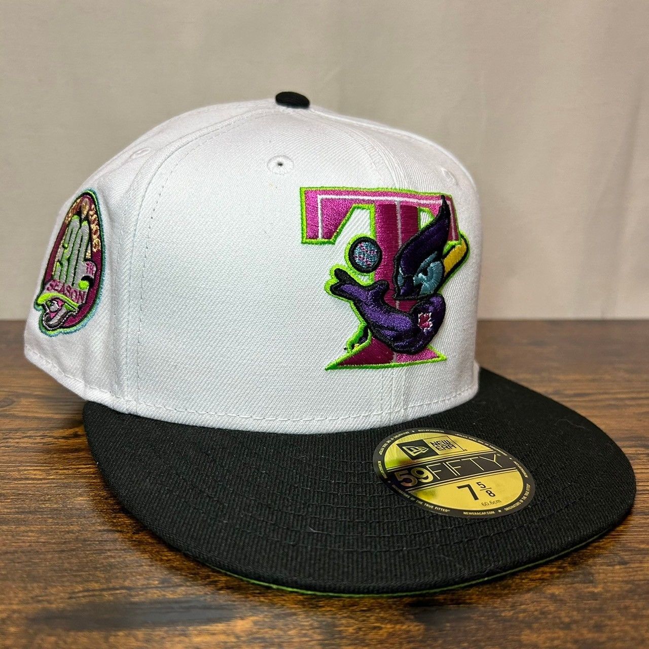 B30 ニューエラ 59fifty トロント ブルージェイズ 希少 美品1710 B30 ニューエラ 59fifty トロント ブルージェイズ 希少 美品1710