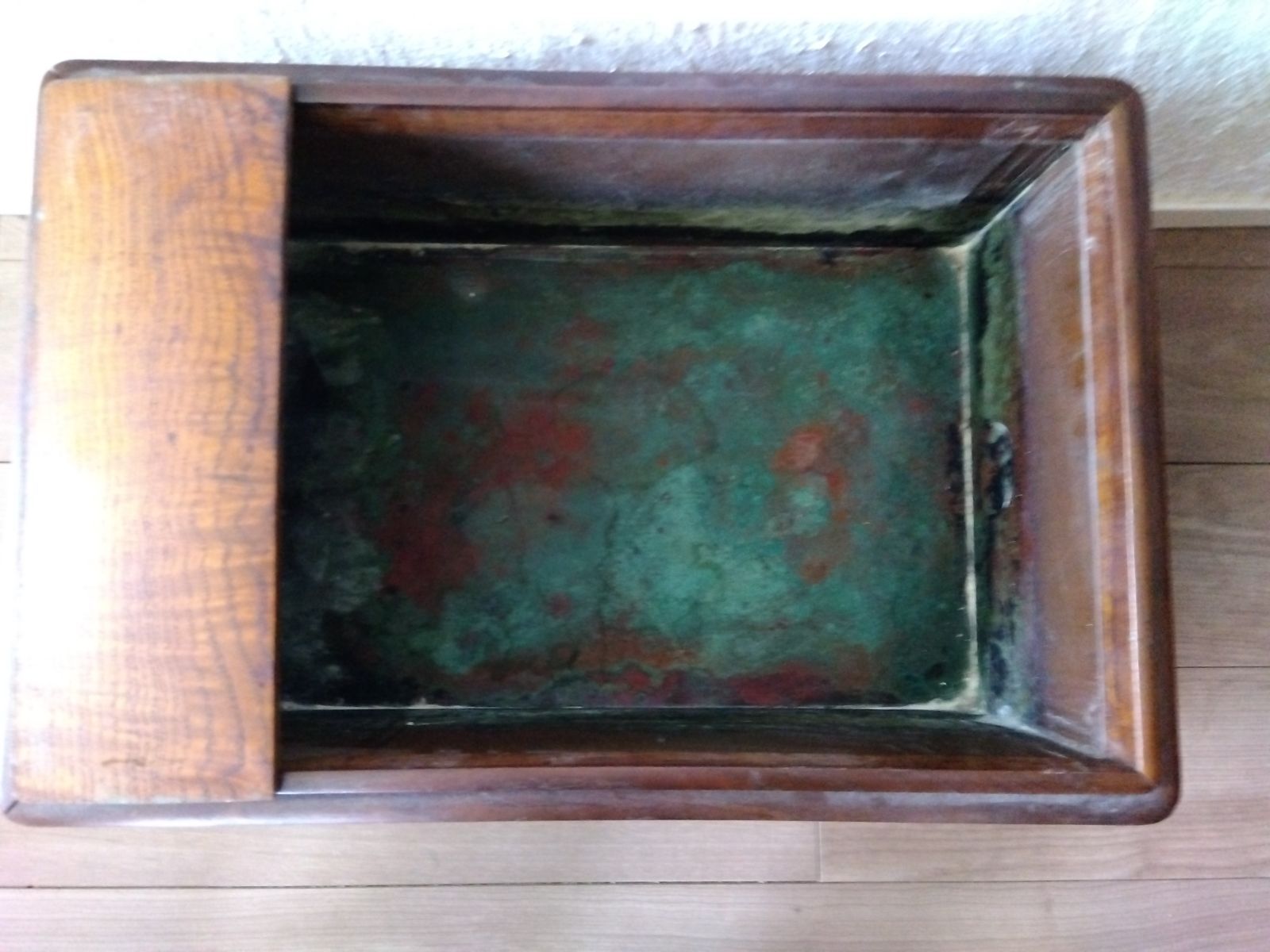 長火鉢　火鉢　木製　引き出し付　古道具　古道具　アンティーク　ビンテージ　レトロ 昭和レトロなアンティーク 木製長火鉢 引き出し付