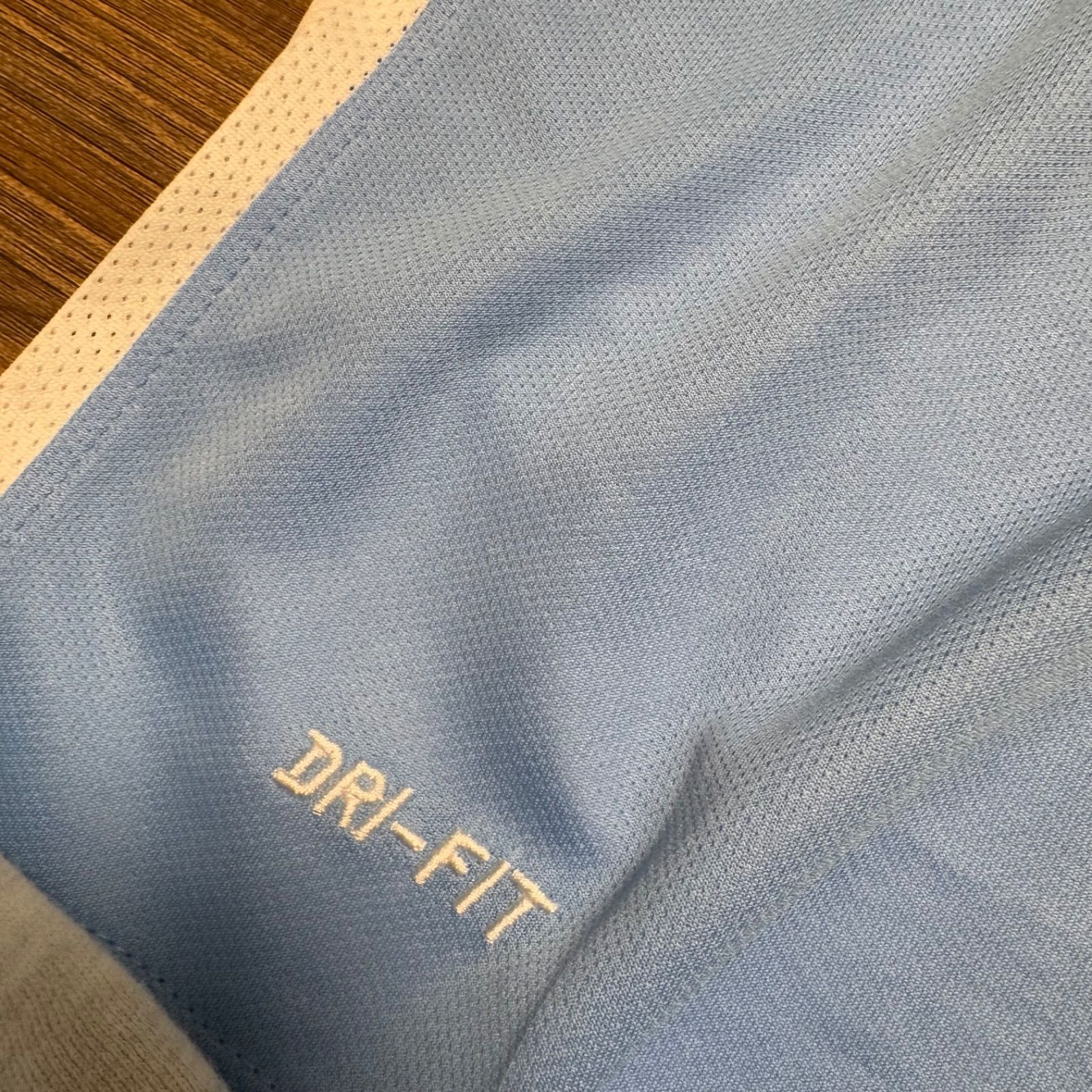 【正規品】ダビド・シルバ マンチェスターシティ オーセンティック ユニフォーム ダビド・シルバ オーセンティックパッチ付き マンチェスター