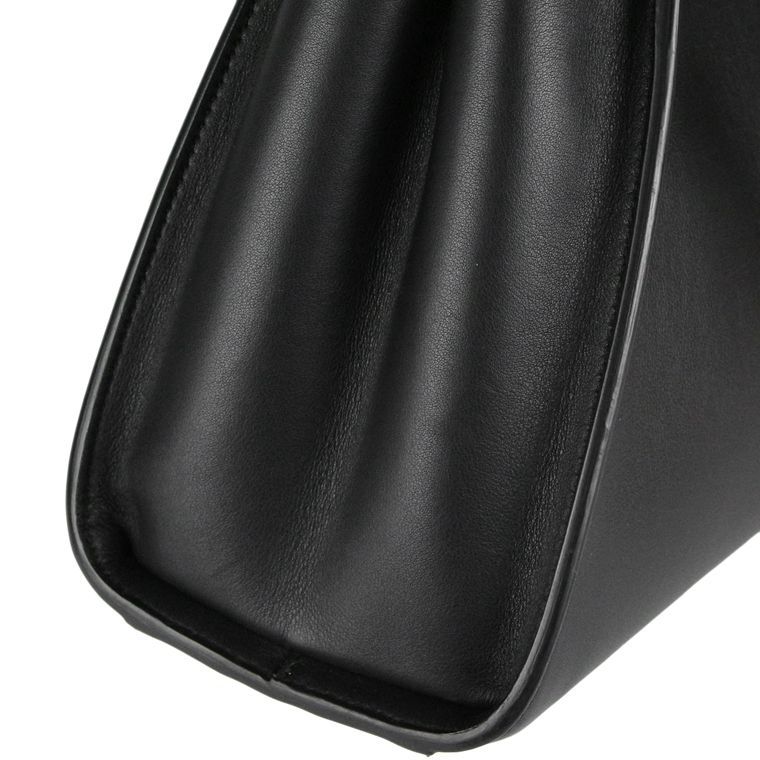 m*o様 フェンディ ピーカブー エッセンシャリー 8BN302 ブラック フェンディ | ピーカブーエッセンシャリー | 8BN302-SMQ