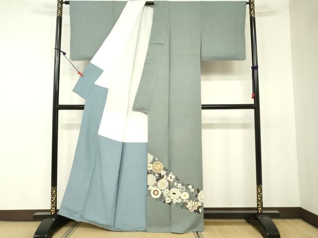 (あ867)振袖用長襦袢㊗️絞り染め 落ち着いた若草色 花模様は手描き✨ あ867)振袖用長襦袢㊗️絞り染め 落ち着いた若草色 花模様は手描き✨