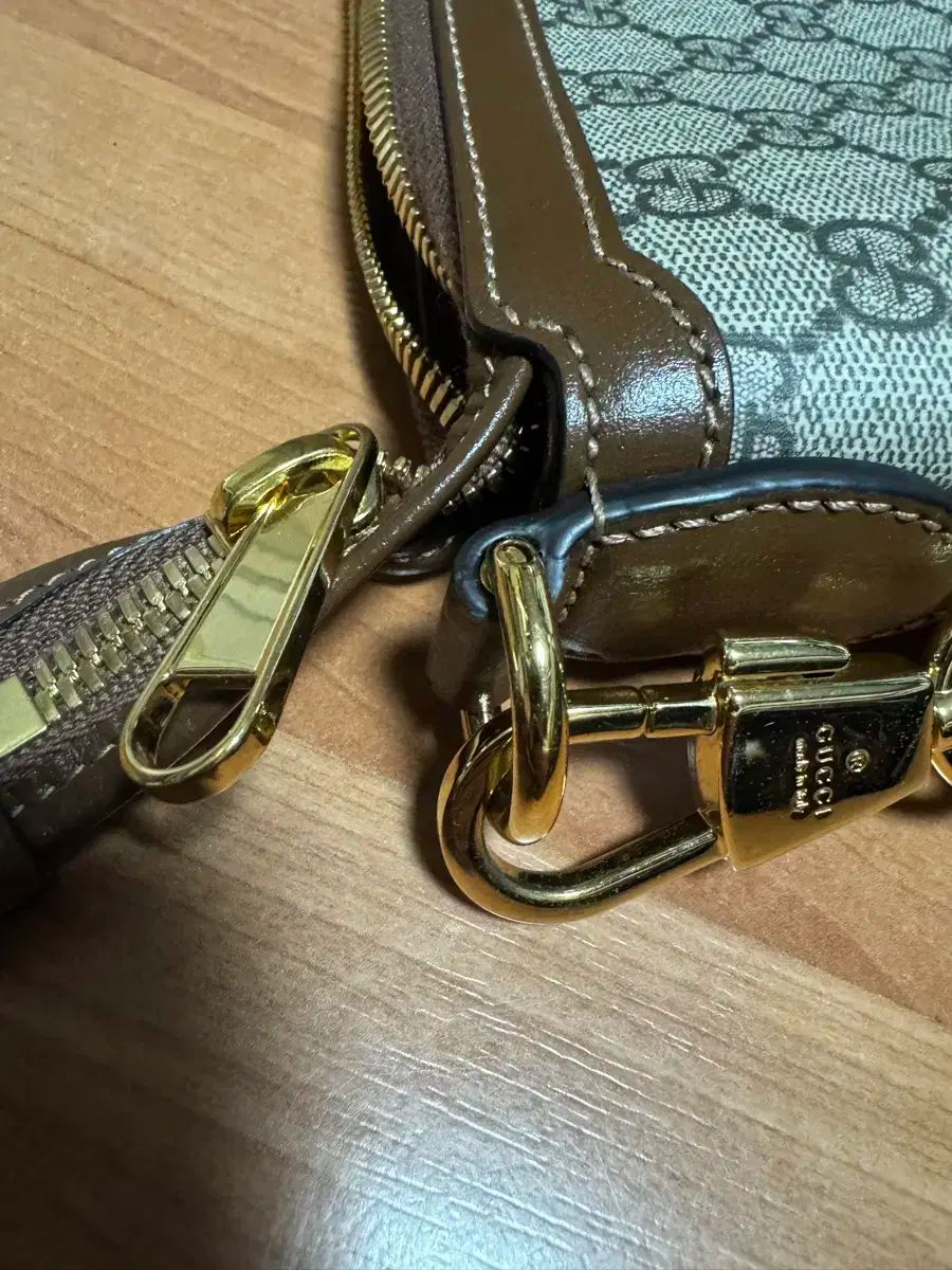 GG メッセンジャーバッグ